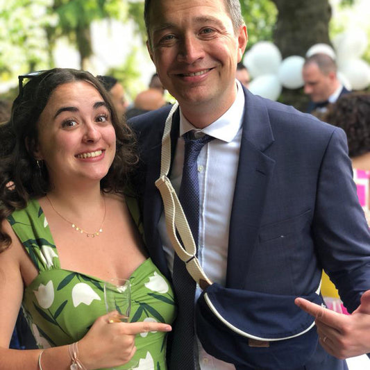 Fête des pères cadeau une binette bleu marine avec un costard bleu marine
