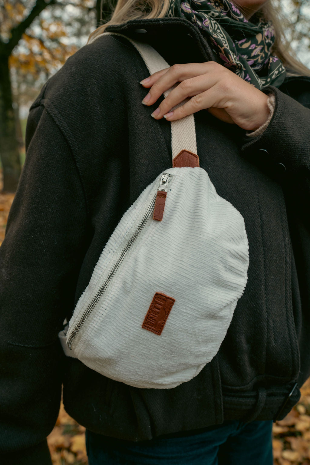 Sac banane Binette - velours côtelé blanc 🤍