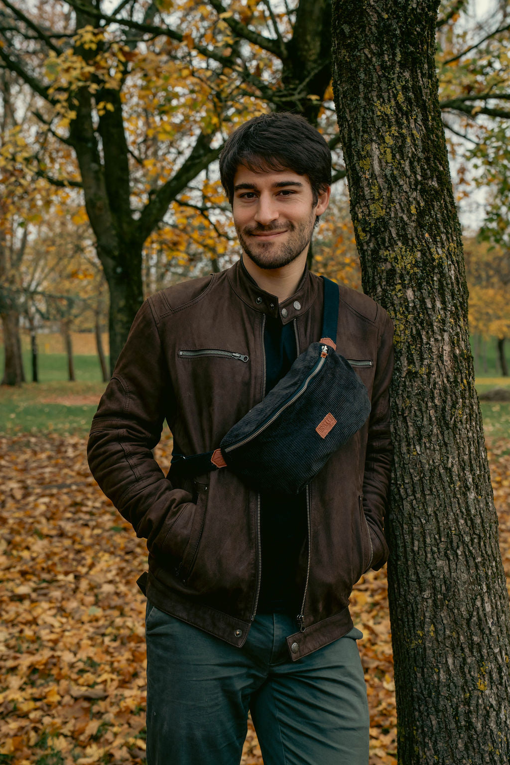 Sac banane Binette - Velours côtelé noir 🖤